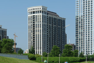 Mueseum Park Tower III in Chicago, IL - Building Photo - Building Photo