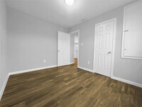 3633 N MacGregor Way photo'