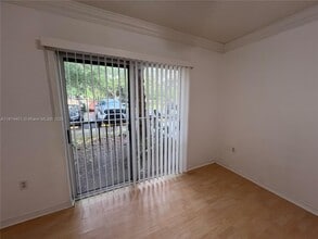 9907 Westwood Dr in Tamarac, FL - Building Photo - Building Photo