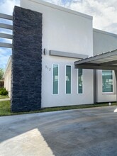 712 E La Cantera Ave in McAllen, TX - Building Photo - Building Photo