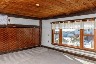 385 E Broadway in Gardner, MA - Building Photo - Building Photo