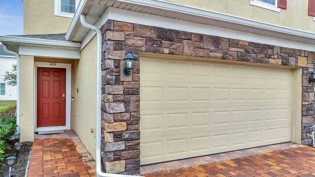 property at 1212 Pensacola Ct