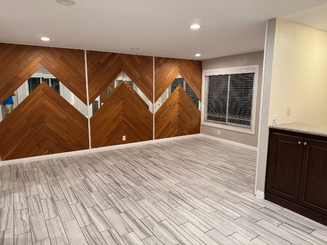 property at 753 Windwood Dr