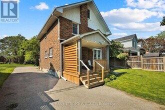 463 Athol St E in Oshawa, ON - Building Photo - Building Photo