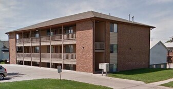 421 Saunders W Ave, Unit 13