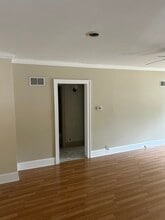 3041 S Hanson Ave, Unit Lower unit in Milwaukee, WI - Building Photo - Building Photo