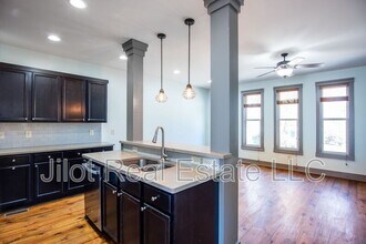 1806 DeKalb Ave NE in Atlanta, GA - Building Photo - Building Photo