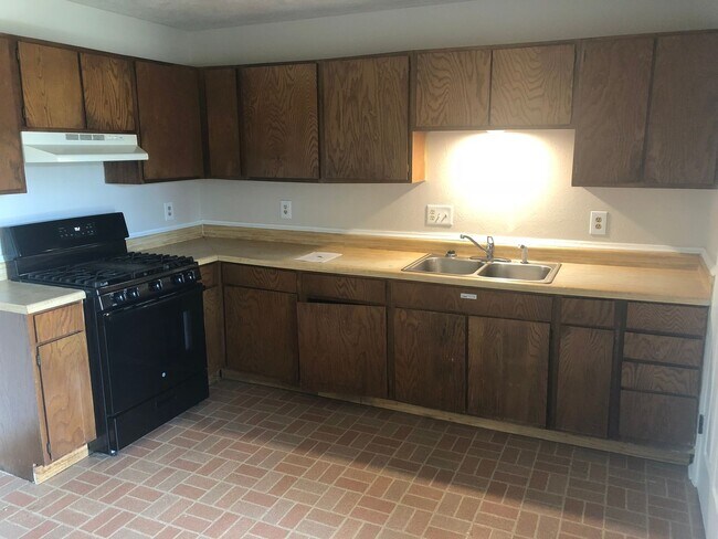 2193 N Earl Rudder Fwy in Bryan, TX - Building Photo - Building Photo