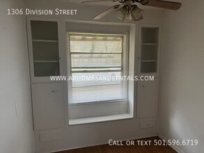 1306 Division St in North Little Rock, AR - Building Photo - Building Photo