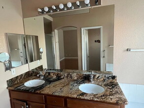 11669 Frames Port Pl in San Diego, CA - Building Photo - Building Photo