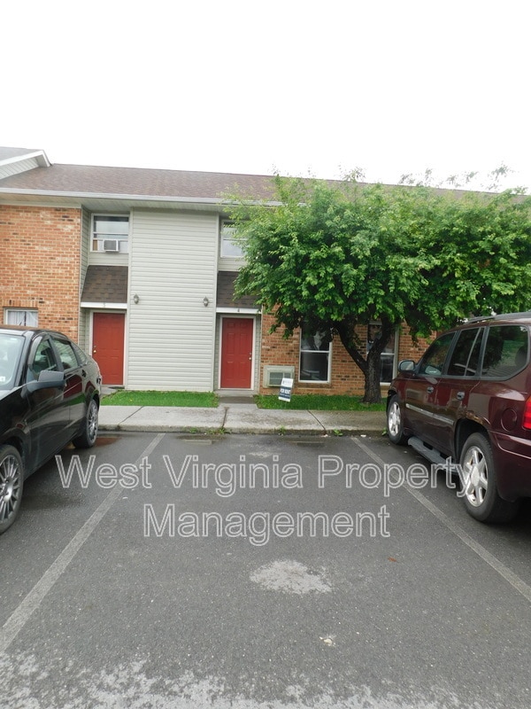 property at 3648 Davis Stuart Rd