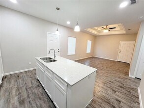 1308 Vani Dr, Unit 2 in Weslaco, TX - Foto de edificio - Building Photo
