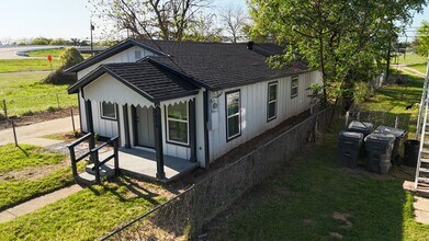 1210 Southey St in Waco, TX - Foto de edificio - Building Photo