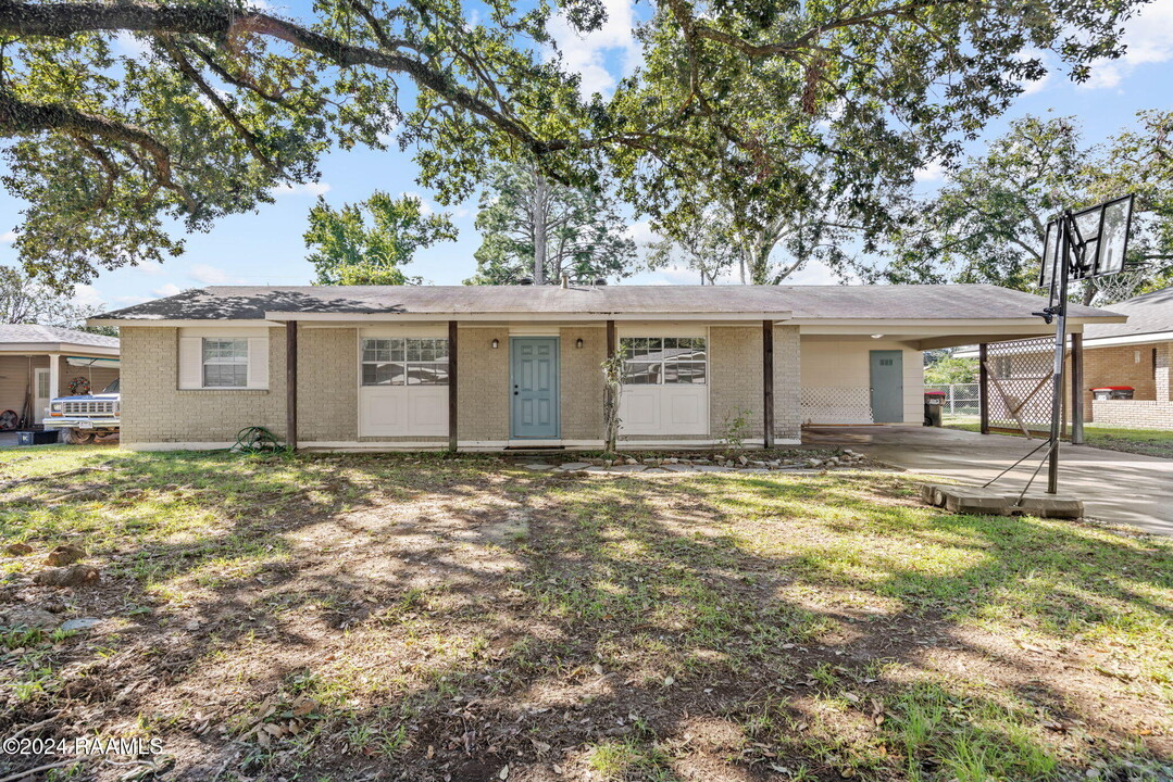 108 Claymore Dr in Lafayette, LA - Building Photo