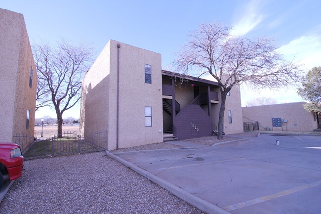 1020 Mockingbird Ln in Clovis, NM - Building Photo - Building Photo