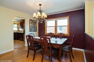 1418 S 6th Ave in Des Plaines, IL - Building Photo - Building Photo