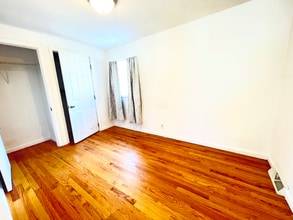 2505 Edgewood Ave in Rotterdam, NY - Building Photo - Building Photo
