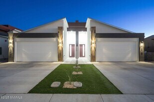 4359 Capistrano Ave in Las Cruces, NM - Building Photo