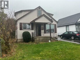 2629 Meldrum Rd in Windsor, ON - Building Photo