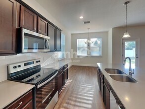 1098 Summer Stone Loop in Apopka, FL - Foto de edificio - Building Photo