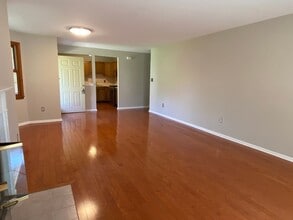 2205 Brookhaven Dr in Yardley, PA - Building Photo - Building Photo