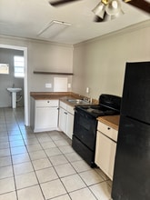 603 Mudd Ave, Unit B in Lafayette, LA - Foto de edificio - Building Photo