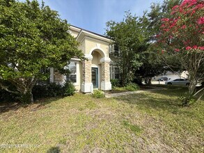2080 Trailing Pines Way in Orange Park, FL - Building Photo - Building Photo