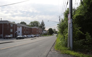 35 McAlpin St in Albany, NY - Building Photo - Building Photo