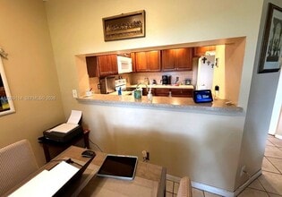 12800 SW 7th Ct in Pembroke Pines, FL - Building Photo - Building Photo
