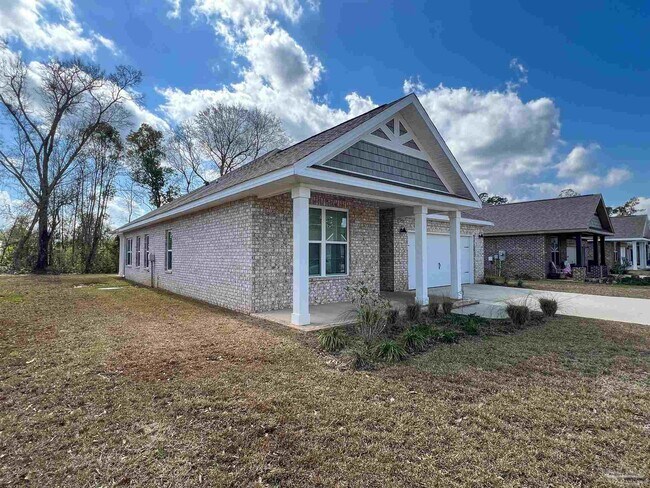 6321 Sonoma Ln in Bellview, FL - Building Photo - Building Photo