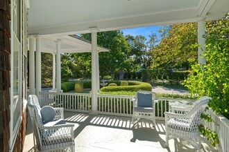 10 Post Ln in Quogue, NY - Building Photo - Building Photo