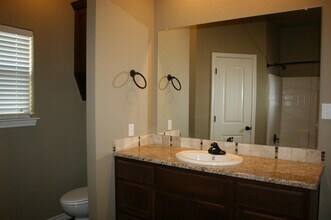 505 Stoneridge Dr-Unit -Stoneridge 505 in Gatesville, TX - Building Photo - Building Photo