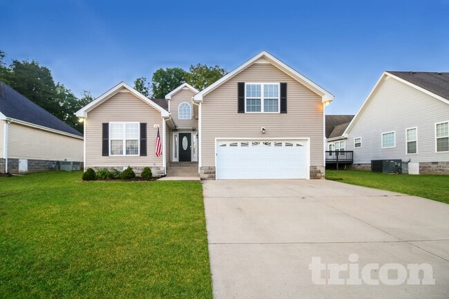 804 Cindy Jo Ct in Clarksville, TN - Building Photo - Building Photo