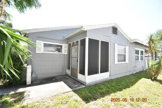 872 51st Ave N in St. Petersburg, FL - Building Photo - Building Photo