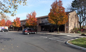 The Crossroads Apartments in Columbus, OH - Building Photo - Building Photo