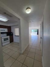 2005 Sans Souci Blvd, Unit 303 in North Miami, FL - Foto de edificio - Building Photo