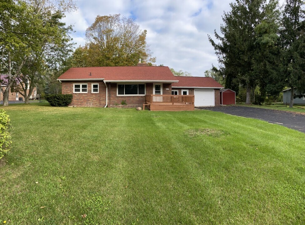 244 N Ridge Rd in Port Sanilac, MI - Building Photo