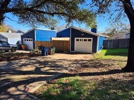 916 Sirocco Dr in Austin, TX - Building Photo