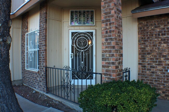 3212 Ridge View Ln in El Paso, TX - Building Photo - Building Photo