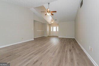 473 Flint Ridge Ct in Jonesboro, GA - Building Photo - Building Photo
