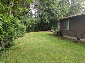 6491-6493 Old Military Rd NE in Bremerton, WA - Building Photo - Building Photo