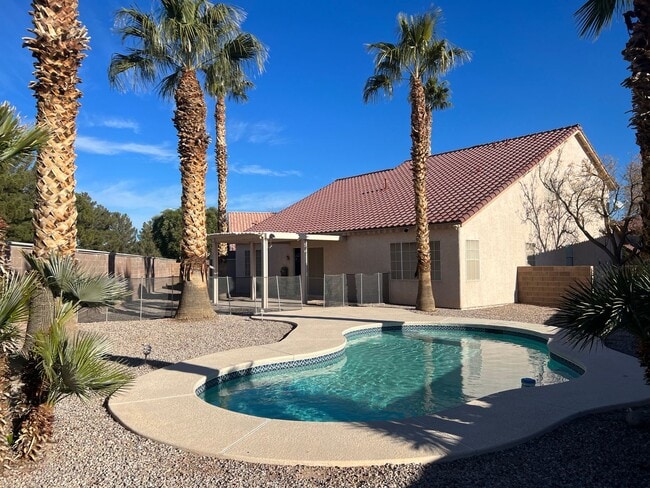 7481 Bermuda Island St in Las Vegas, NV - Building Photo - Building Photo