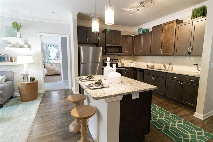 30 Laurel Canyon Village Cir in Canton, GA - Building Photo