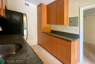 727 NE 16th Ave in Fort Lauderdale, FL - Building Photo - Building Photo