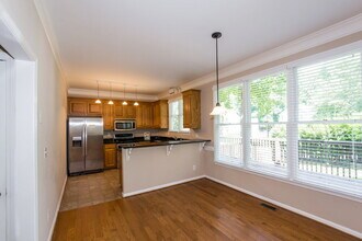 9003 Mapledale Ct in Cornelius, NC - Building Photo - Building Photo