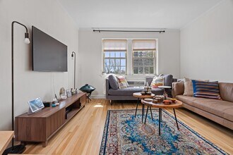 1496 Beacon St in Brookline, MA - Building Photo - Building Photo