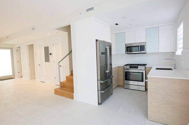 property at 643 Jefferson Ave