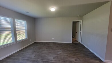 15027 Sorrento Bay Ct in Willis, TX - Building Photo - Building Photo