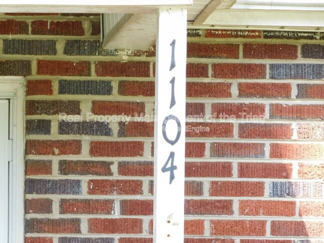 1104 Madison Ave in Winston-Salem, NC - Building Photo - Building Photo