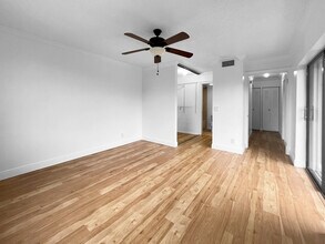 8134 Thames Blvd in Boca Raton, FL - Building Photo - Building Photo